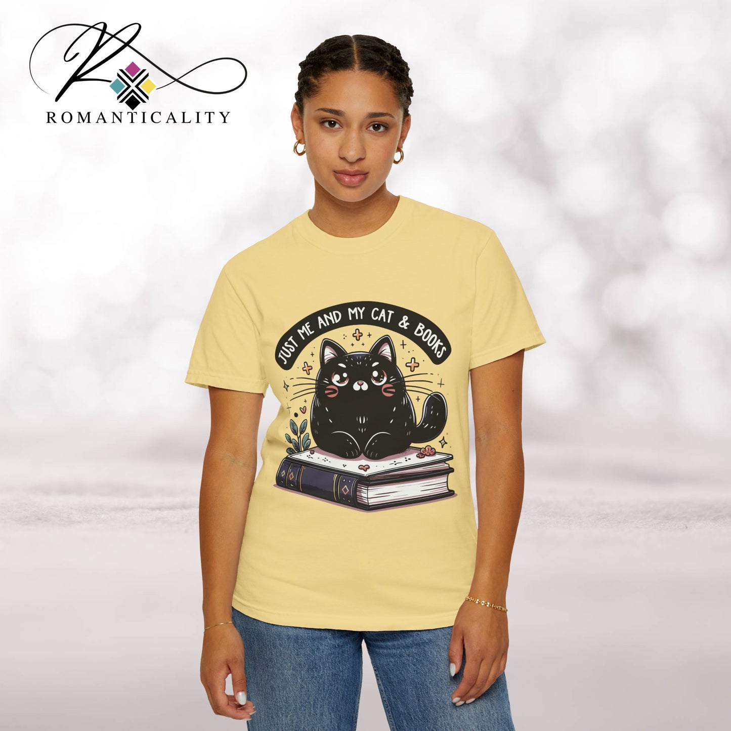 Just Me, My Cat & Books Top