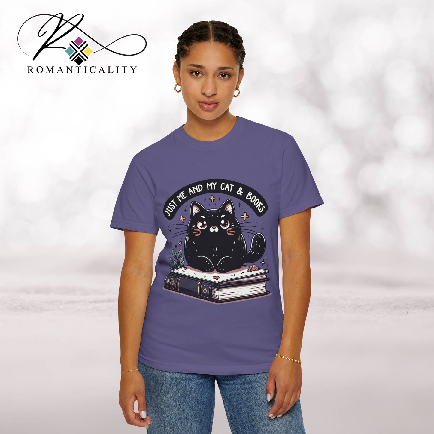 Just Me, My Cat & Books Top