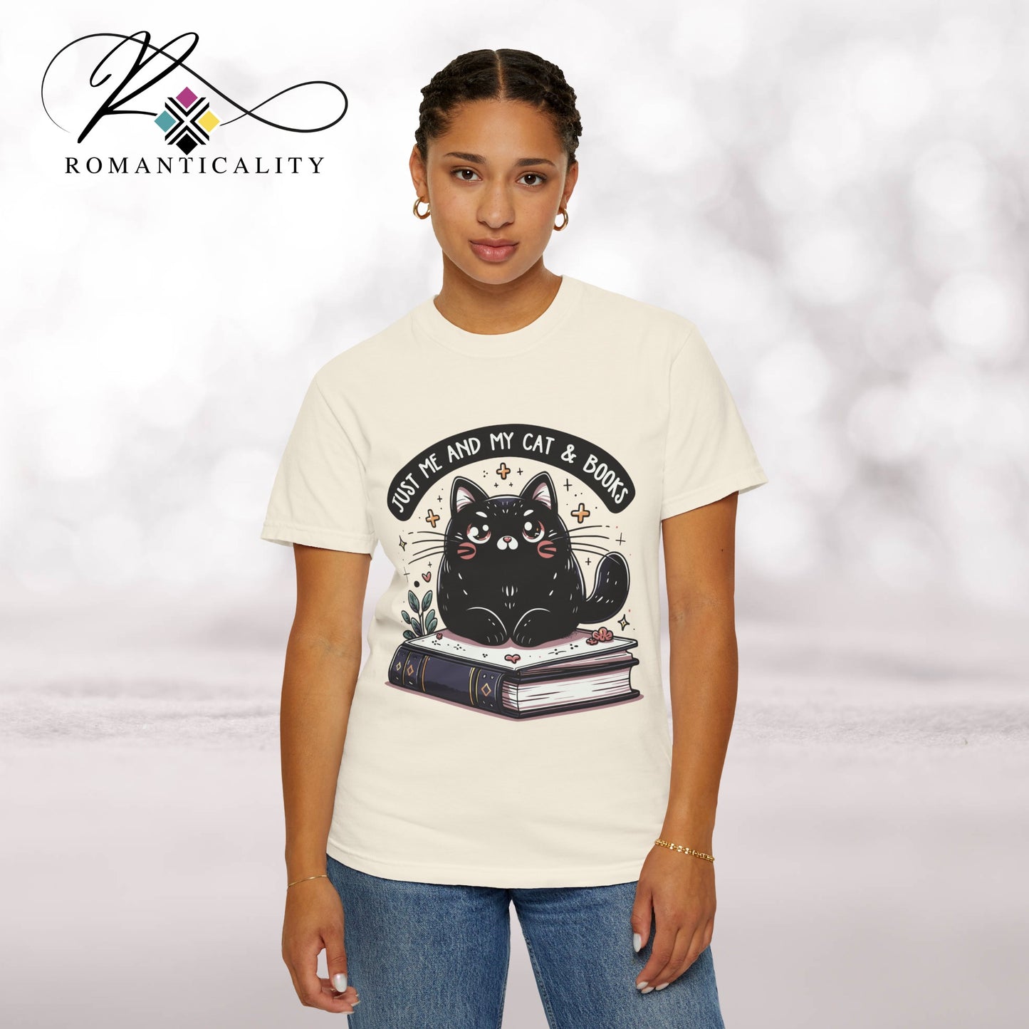 Just Me, My Cat & Books Top